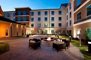 Hampton Inn Entry Portal